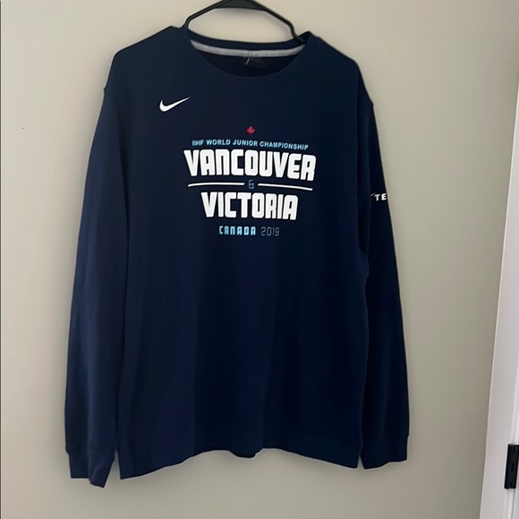 Nike Blue and White Long Sleeve Tee with Vancouver Victoria Print - Picture 1 of 4